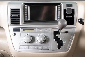 Минивэн Toyota Raum 2003 года, 719000 рублей, Сургут