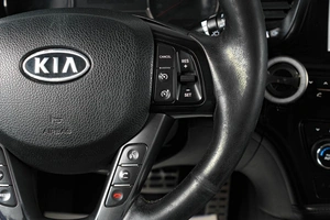 Седан Kia Optima 2011 года, 1019000 рублей, Тюмень