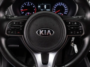 Седан Kia Optima 2016 года, 1799000 рублей, Тюмень