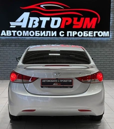 Седан Hyundai Elantra 2011 года, 897000 рублей, Красноярск