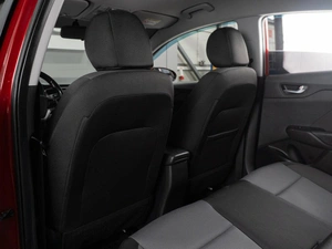 Седан Hyundai Solaris 2018 года, 1299000 рублей, Тюмень