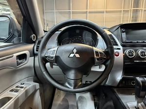 Внедорожник Mitsubishi Pajero Sport 2014 года, 1647000 рублей, Красноярск