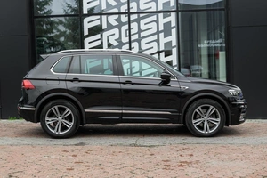 Внедорожник Volkswagen Tiguan 2020 года, 4299000 рублей, Ульяновск
