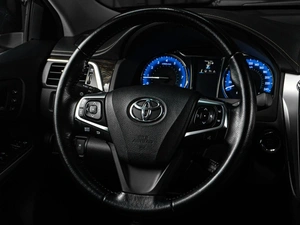 Седан Toyota Camry 2014 года, 2549000 рублей, Тюмень