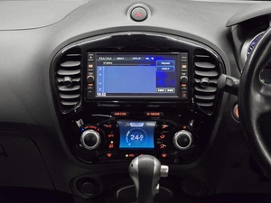 Внедорожник Nissan Juke 2017 года, 1200000 рублей, Красноярск