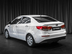 Седан Kia Rio 2015 года, 949000 рублей, Тюмень
