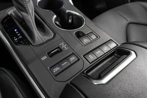 Внедорожник Toyota Highlander 2022 года, 7799000 рублей, Тюмень