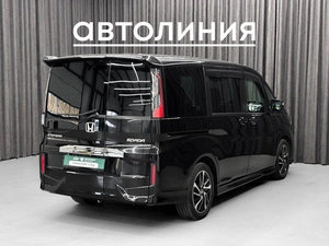 Минивэн Honda Stepwgn 2017 года, 2099000 рублей, Красноярск