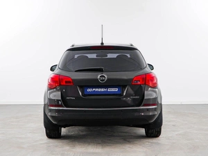 Универсал Opel Astra 2013 года, 749050 рублей, Москва