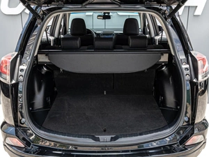 Внедорожник Toyota RAV4 2018 года, 2340000 рублей, Краснодар