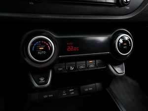 Седан Kia Rio 2017 года, 1269000 рублей, Волгоград