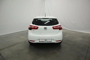 Хэтчбек Kia Rio 2012 года, 1125000 рублей, Курск