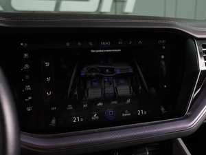 Внедорожник Volkswagen Touareg 2019 года, 7999000 рублей, Воронеж