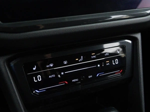 Внедорожник Volkswagen Tiguan 2021 года, 2099050 рублей, Москва
