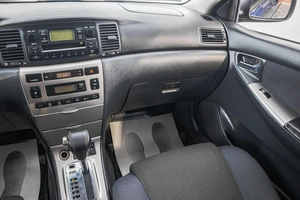 Седан Toyota Corolla 2006 года, 789000 рублей, Барнаул