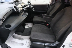 Минивэн Honda Freed 2014 года, 1299000 рублей, Омск