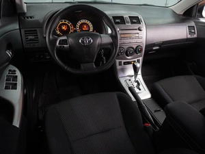 Седан Toyota Corolla 2011 года, 889000 рублей, Воронеж