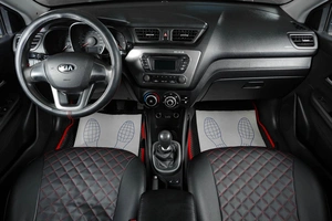 Седан Kia Rio 2013 года, 799000 рублей, Тюмень