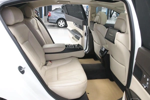 Седан Kia Quoris 2013 года, 1753000 рублей, Солонцы