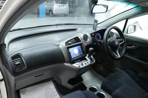Минивэн Honda Stream 2010 года, 1098000 рублей, Солонцы