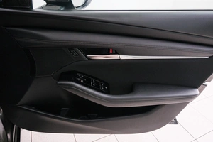 Хетчбэк Mazda 3 2019 года, 1769000 рублей, Красноярск