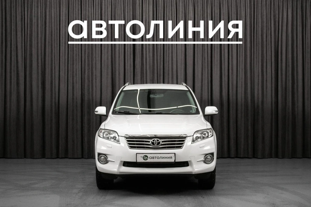 Внедорожник Toyota RAV4 2010 года, 1335000 рублей, Красноярск