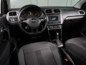 Седан Volkswagen Polo 2016 года, 1079000 рублей, Воронеж