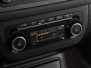 Внедорожник Volkswagen Tiguan 2012 года, 1299000 рублей, Тюмень