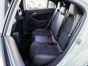 Хетчбэк Mercedes-benz A-класс 2015 года, 1720000 рублей, Краснодар