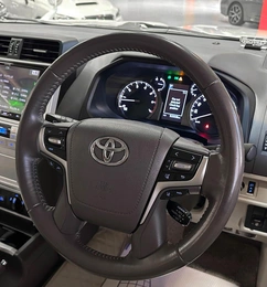 Внедорожник Toyota Land Cruiser Prado 2019 года, 4677000 рублей, Красноярск
