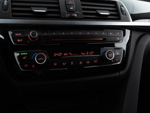 Седан BMW 3 серия 2017 года, 1699050 рублей, Москва