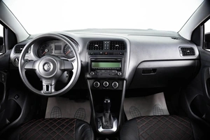 Седан Volkswagen Polo 2012 года, 690000 рублей, Пермь