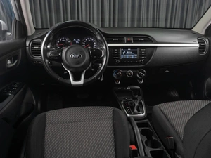 Седан Kia Rio 2017 года, 1379000 рублей, Тюмень