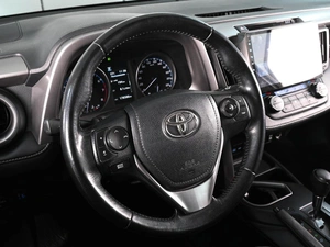 Внедорожник Toyota RAV4 2017 года, 2269000 рублей, Ростов-на-Дону