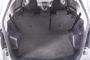 Хетчбэк Toyota Ractis 2015 года, 999000 рублей, Томск