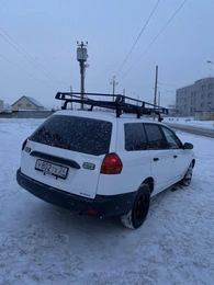 Универсал Nissan AD 2001 года, 325000 рублей, Красноярск