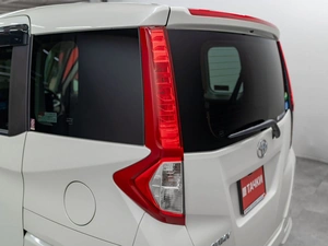 Минивэн Toyota Roomy 2020 года, 1000000 рублей, Красноярск