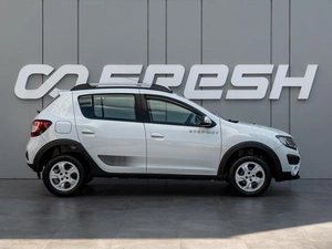 Хетчбэк Renault Sandero Stepway 2017 года, 980000 рублей, Краснодар