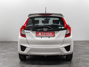 Хетчбэк Honda Fit 2014 года, 700000 рублей, Красноярск