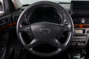 Седан Toyota Avensis 2007 года, 919000 рублей, Пермь