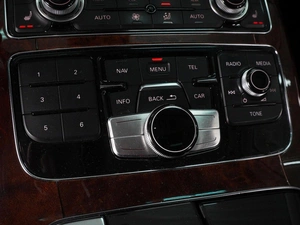 Седан Audi A8 2012 года, 2055000 рублей, Минеральные Воды