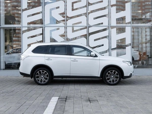 Внедорожник Mitsubishi Outlander 2014 года, 1353000 рублей, Ставрополь