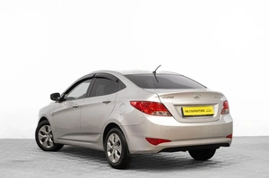 Седан Hyundai Solaris 2015 года, 899000 рублей, Барнаул