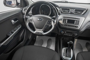 Седан Kia Rio 2016 года, 1189000 рублей, Барнаул