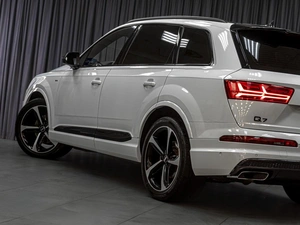 Внедорожник Audi Q7 2018 года, 4769000 рублей, Тюмень