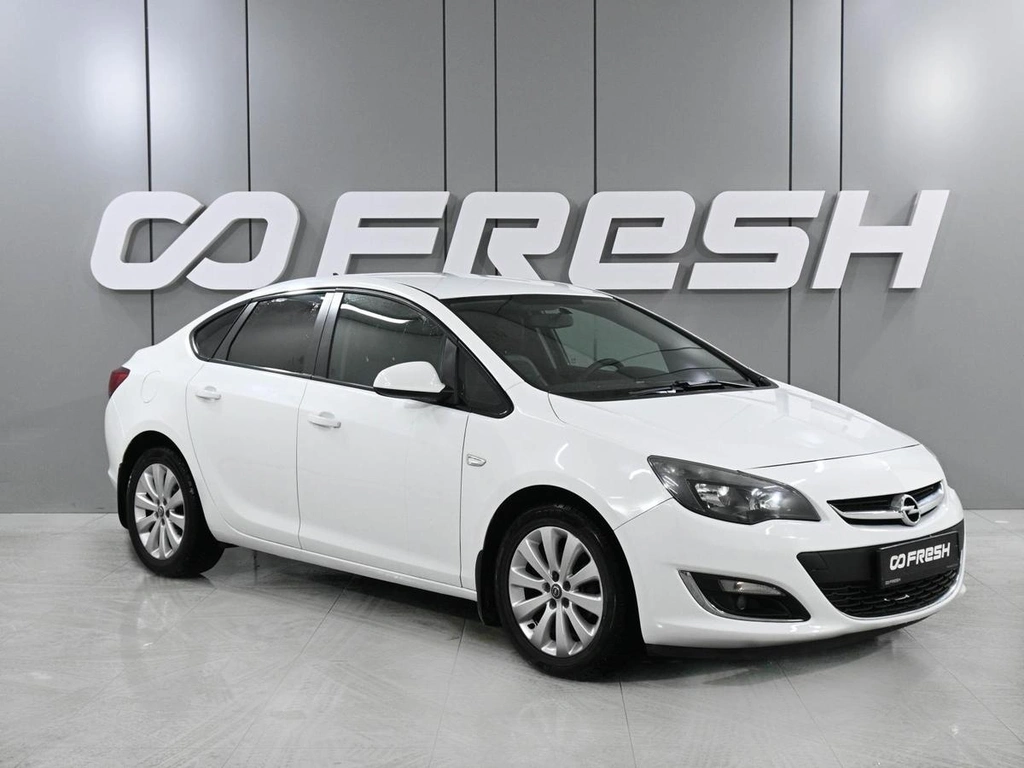 Седан Opel Astra 2014 года, 839000 рублей, Ростов-на-Дону