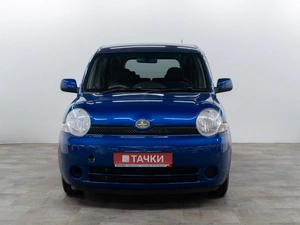 Минивэн Toyota Sienta 2004 года, 600000 рублей, Красноярск