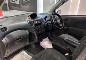 Минивэн Toyota Funcargo 2005 года, 540000 рублей, Красноярск