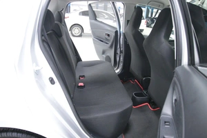 Хетчбэк Toyota Vitz 2017 года, 958000 рублей, Солонцы