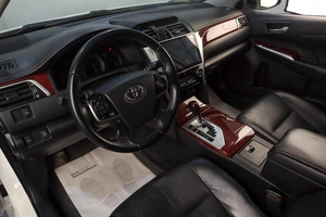 Седан Toyota Camry 2013 года, 1539000 рублей, Челябинск